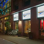 Hotel Grand Downtown