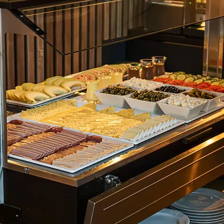 Hotel Grand Downtown 4*