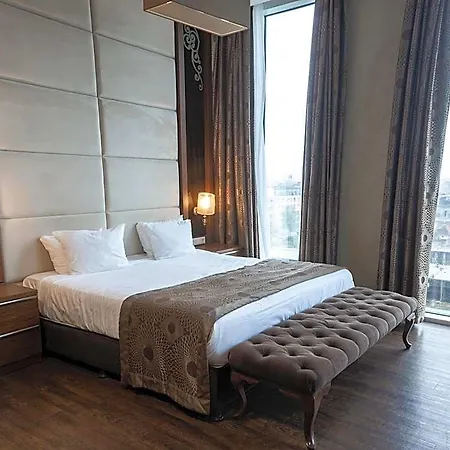 Grand Downtown Otel 4*