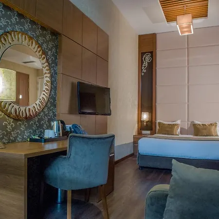 Hotel Grand Downtown 4*