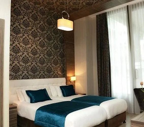 Grand Downtown Hotel