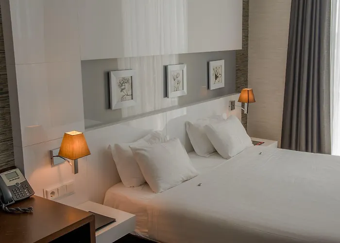 Hotel Grand Downtown