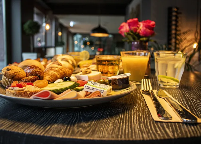 Grand Downtown Hotel 4*