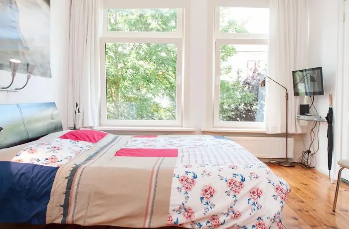 Grand Downtown Hotel 4*