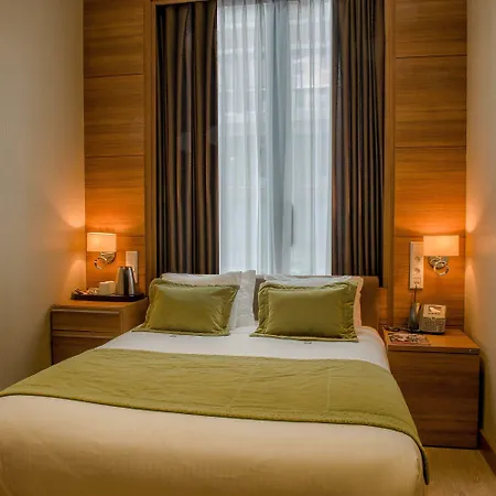 Szálloda Grand Downtown 4*