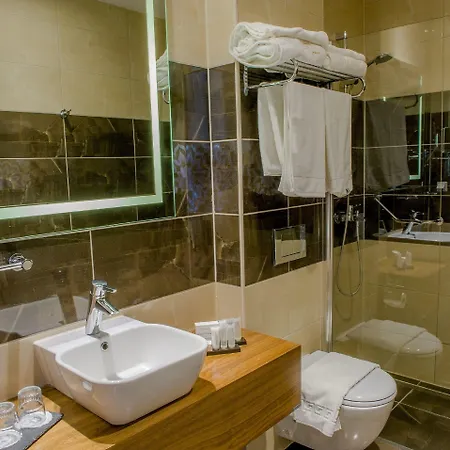 Grand Downtown Szálloda 4*