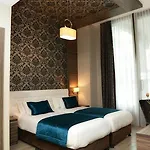 Grand Downtown Hotel